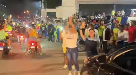 Caravana pletórica del Olancho en Juticalpa, locura por Auzmendi y el mensaje emotivo a Humberto Rivera