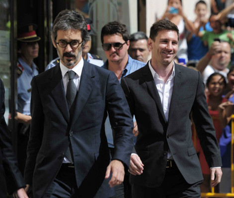 Messi declara ante juez de Barcelona en caso de supuesto fraude.