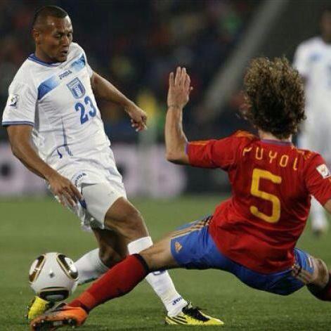 Mundialista en Sudáfrica 2010 sigue vigente en las canchas y es formador de talento hondureño, así es la vida de Sergio Mendoza