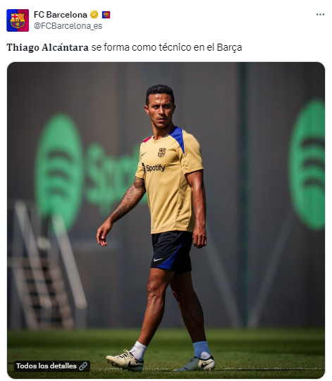 Thiago Alcántara volvió al Barcelona como ayudante temporal de Flick.
