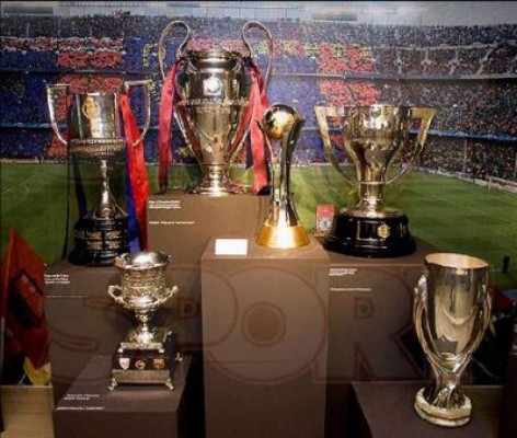 15 historias que deben saberse del Camp Nou