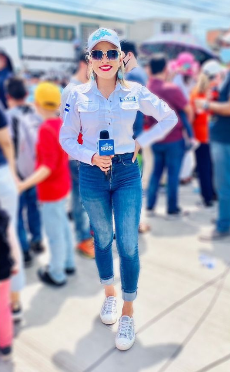 ¡Qué lindas! Presentadoras hondureñas derrochan pura belleza en los 201 años de Independencia