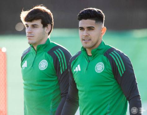 Luis Palma estuvo en el entrenamiento de este martes, el hondureño será tomado en cuenta por Brendan Rodgers para el juego ante Aston Villa.