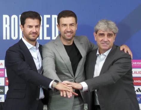 Gabi firmó por un año más con el Real Zaragoza, le gustaría contar con Kervin Arriaga, pero el jugador deberá bajarse sus pretensiones salariales.
