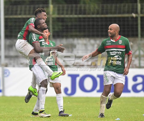 NO VISTE EN TV: Un 'espontáneo' en Tocoa y el noble gesto de Costly