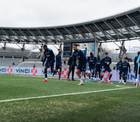 “Este club borrará del mapa al PSG”: el derbi con los estadios más cercanos del mundo; separados por una sola calle