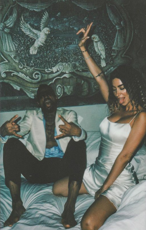 El ex Barcelona que es parte de la “pareja más sexy del mundo”: Sus fotos íntimas y ella es maestra de kung-fu