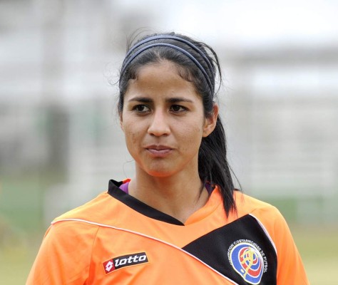 Shirley Cruz, la costarricense que brilla en el equipo femenino del PSG