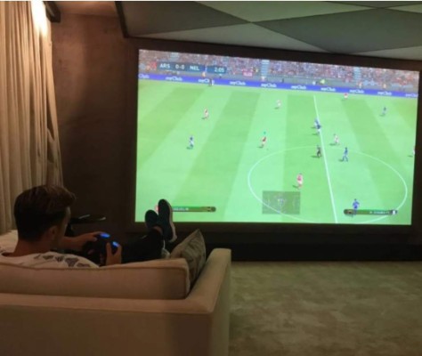 Así es la millonaria vida de Mesut Özil pese a ser marginado en el Arsenal: Autos y su mansión