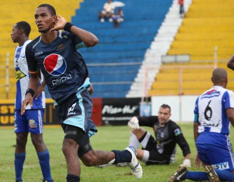 Jerry Bengtson logró anotar 26 goles en un año con el Motagua.