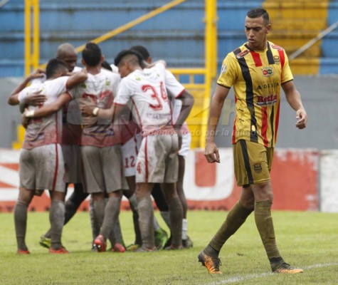 CURIOSAS: Lágrimas, frustración y el noble gesto del Real Sociedad en el Morazán