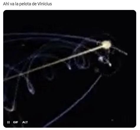 Vinicius erró un penal ante Atlético: los memes se cargan al brasileño tras su horrible disparo