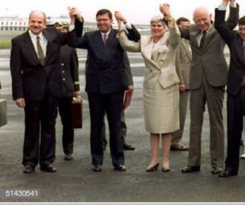 Las 25 fotos inolvidables de Rafael Callejas a lo largo de su historia