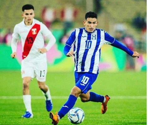 Mariana Espinoza, la dulce compañía y novia del futbolista de Olimpia Rembrandt Flores