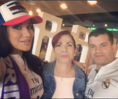 ¡POCA ROPA! Melissa Mora, la tica que paralizó el Barcelona-Real Madrid