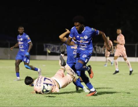 Diego Vázquez aclara la polémica en Olanchito: No fue mal intencionado, ni premeditado y lanza un dardo