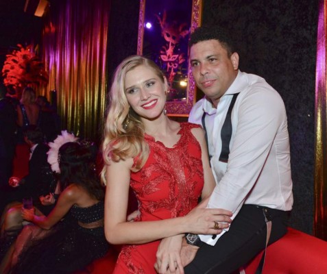 Exfutbolistas que se han casado o han tenido una relación con edad avanzada