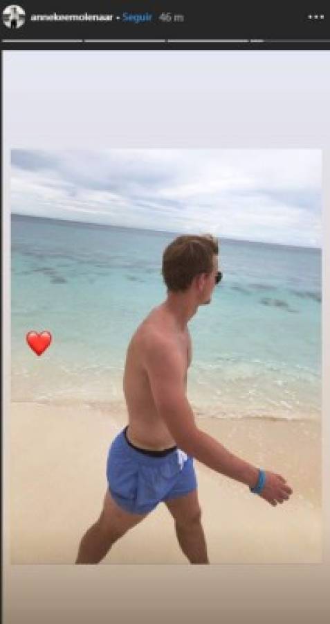 Libros, playa y béisbol: Las tremendas vacaciones de Matthijs de Ligt, el jugador que rechazó al Barcelona  