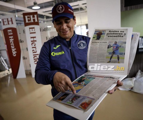Daniel Ávila, el seguidor Azul que tienen más de 100 camisas de Motagua