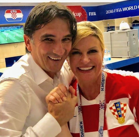 Fue un talismán en Rusia-2018 y ahora promete volver para la final en Qatar: ¿Qué fue de la hermosa expresidenta de Croacia?