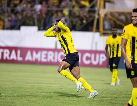 Hugo Viegas lamentó los fallos del Real España y expresó: Un poquito de ansiedad de querer abrir el partido enseguida.