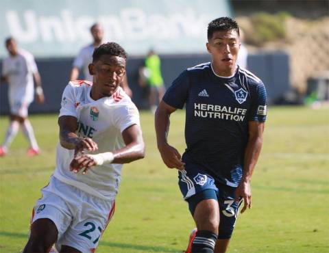 Douglas Martínez cuenta el drama que vivió en San Diego Loyal: “Casi quedo ciego, estuve a punto de perder un ojo”