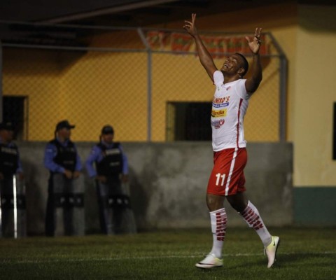 Los jugadores que deben estar en la lupa de Pinto para junio y Copa Oro