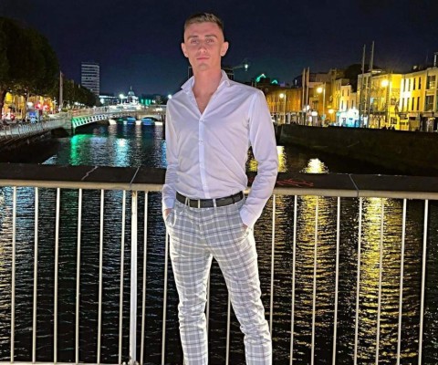 Impactantes imágenes: Ataque brutal a atleta olímpico gay que fue sometido a reconstrucción facial