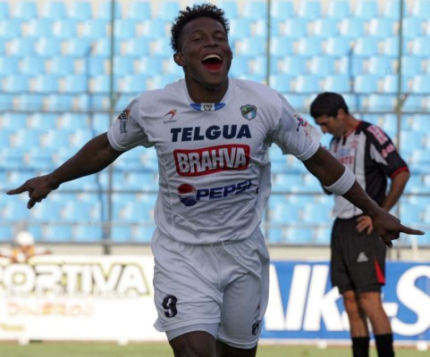 ¡Dream Team! El equipón que armó Comunicaciones en 2005 que incluyó tres hondureños