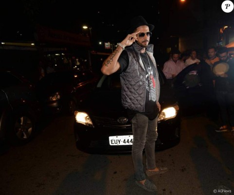 Neymar se pasa a lo grande la fiesta de 20 años de su hermana Rafaella