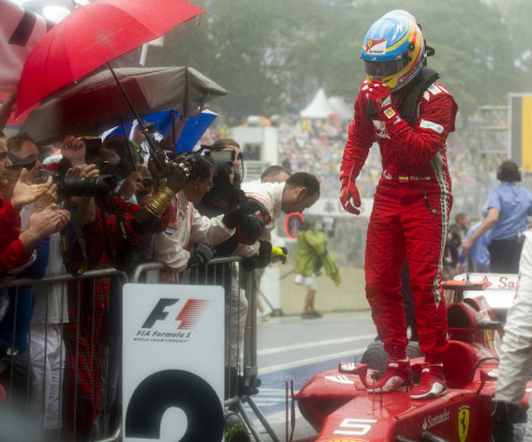 Vettel se coronó tricampeón en Brasil