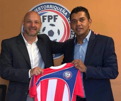 Los seleccionadores nacionales mejores y peores pagados de la Concacaf