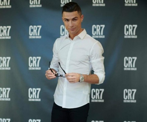 Al descubierto: El salario al mes de los cracks mejor pagados del 2020, lo de Messi es impresionante &nbsp;&nbsp;