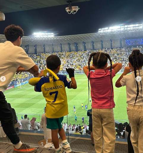 Sin palabras: Cristiano Ronaldo firmó dos golazos para Al Nassr y Georgina enamora en la Champions de Asia