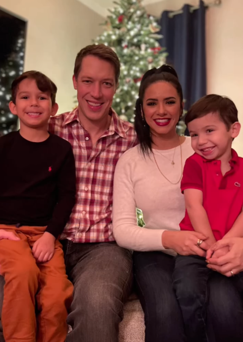 ¡Qué muñecas! Presentadoras y modelos hondureñas enamoran en la Navidad 2021