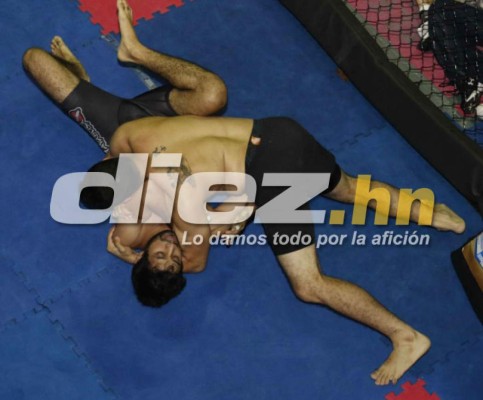 Ambientazo: Estas son las mejores imagenes del Xfit Fight Night 10