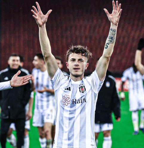 Se abrió una cuenta de Tinder y su club de toda la vida lo despide: ¿Qué tenía en el perfil?