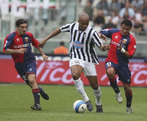 Las grandes figuras del fútbol a las que ha enfrentado Rambo de León