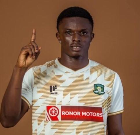 Tragedia y conmoción: asesinan al futbolista Dominic Frimpong tras un feroz ataque al bus del equipo