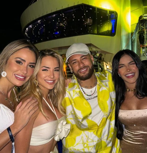 La fiesta de Neymar en su crucero por tres días: descontrol, hermosas mujeres y sorprendido con este regalo