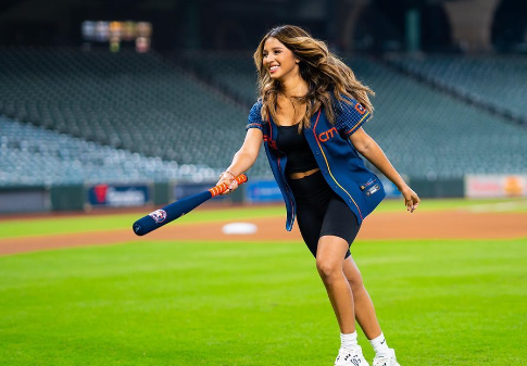 Nancy Herrera, la mujer que acompaña a Mauricio Dubón desde abajo hasta hacer historia en la Serie Mundial de Béisbol