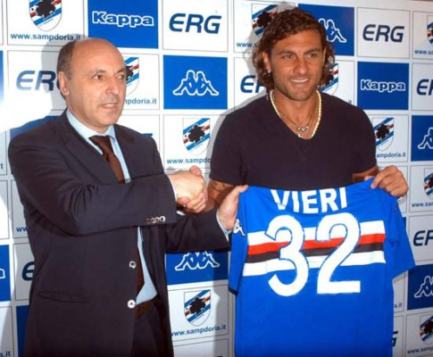 Ficharon por un equipo, pero nunca llegaron a debutar; uno fue echado rápidamente por la afición