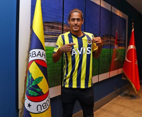 Mercado: Messi elige nuevo equipo, Barcelona presenta jugador; Bielsa y Leeds tienen a su fichaje de lujo