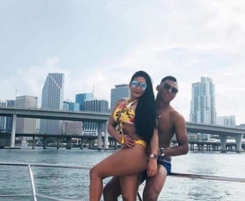 ¡Escándalo! Esposa de Alfredo Morelos pagó detective privado para seguir al futbolista del Rangers