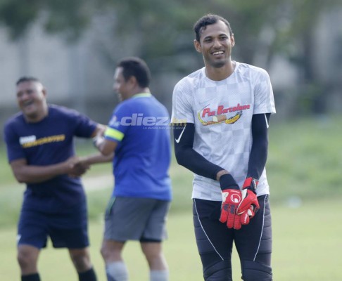 Así lucen ex figuras de la Liga Nacional de Honduras en la Liga de Veteranos