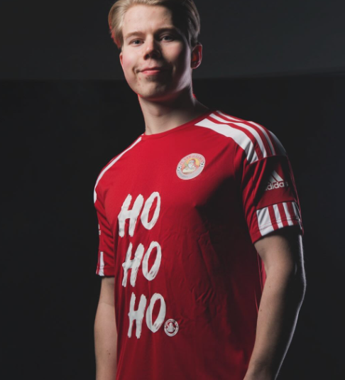 Insólito: así es el FC Santa Claus, el equipo que intenta olvidar sus crisis y fracasos; ¿dónde juegan?