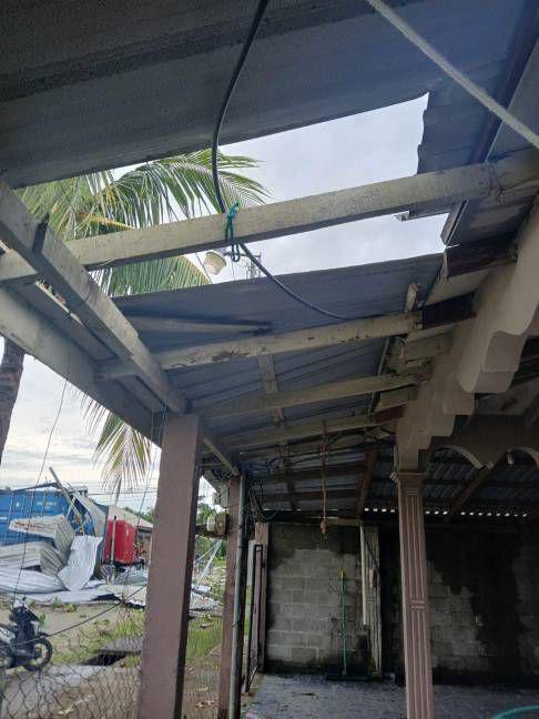 Informe especial: Puerto Cortés fue golpeado por fenómeno natural y así quedaron sus calles: “Perdimos nuestros techos”