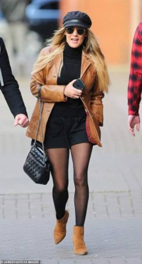 Lo mandó al hospital: La presentadora Caroline Flack fue detenida por violencia contra su novio tenista