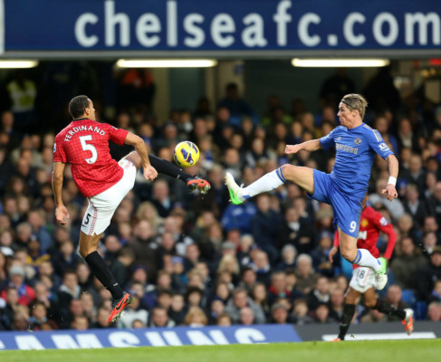 Manchester United le quita el invicto al Chelsea