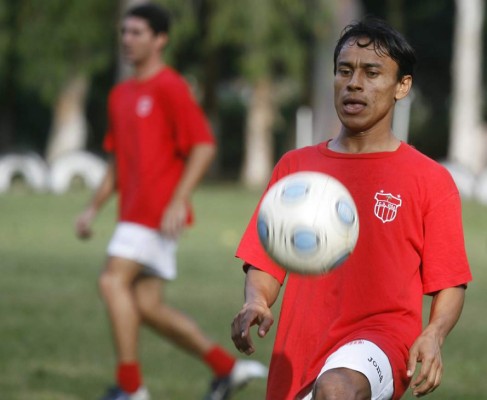 RUMORES Y FICHAJES: Rony Martínez suena en Colombia y Motagua daría batacazo